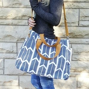 Blue Arrows Weekender Tote Bag NWT